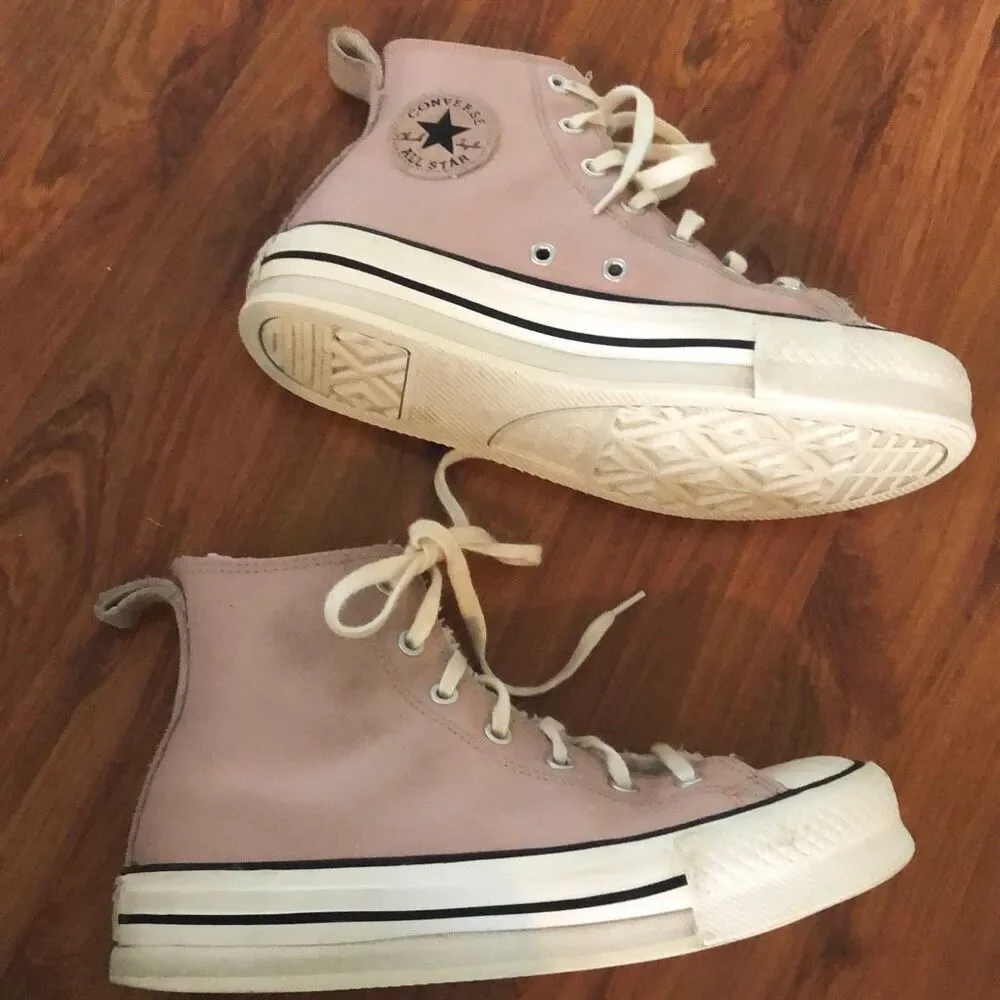 Converse Chuck Taylor Blush pink leather high tops kids 4